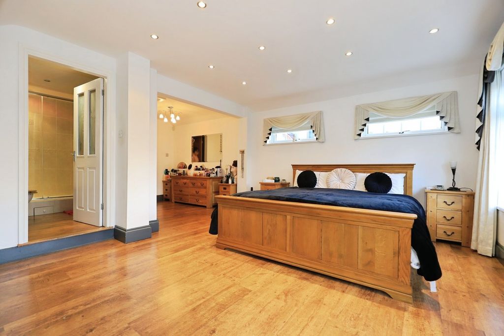 Additional image 19 of 4 bed detached house for saleStourbridge Road, Wolverhampton WV4