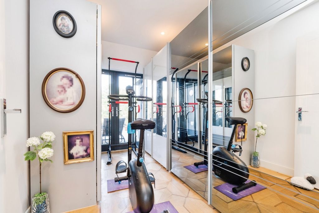 Additional image 14 of 3 bed flat for saleJohnston Road, Woodford Green IG8