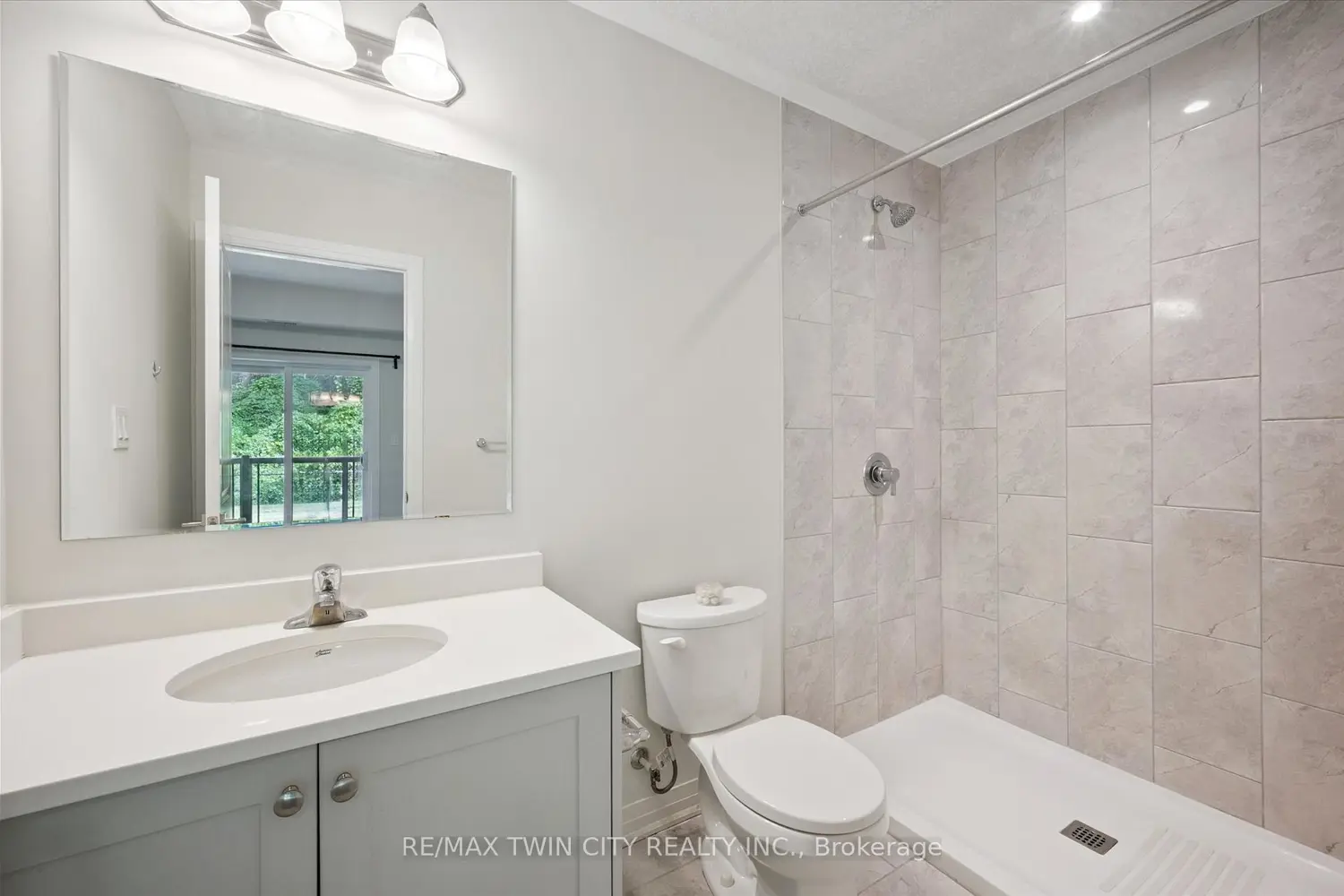 Additional image 12 of 25 Isherwood Avenue C34