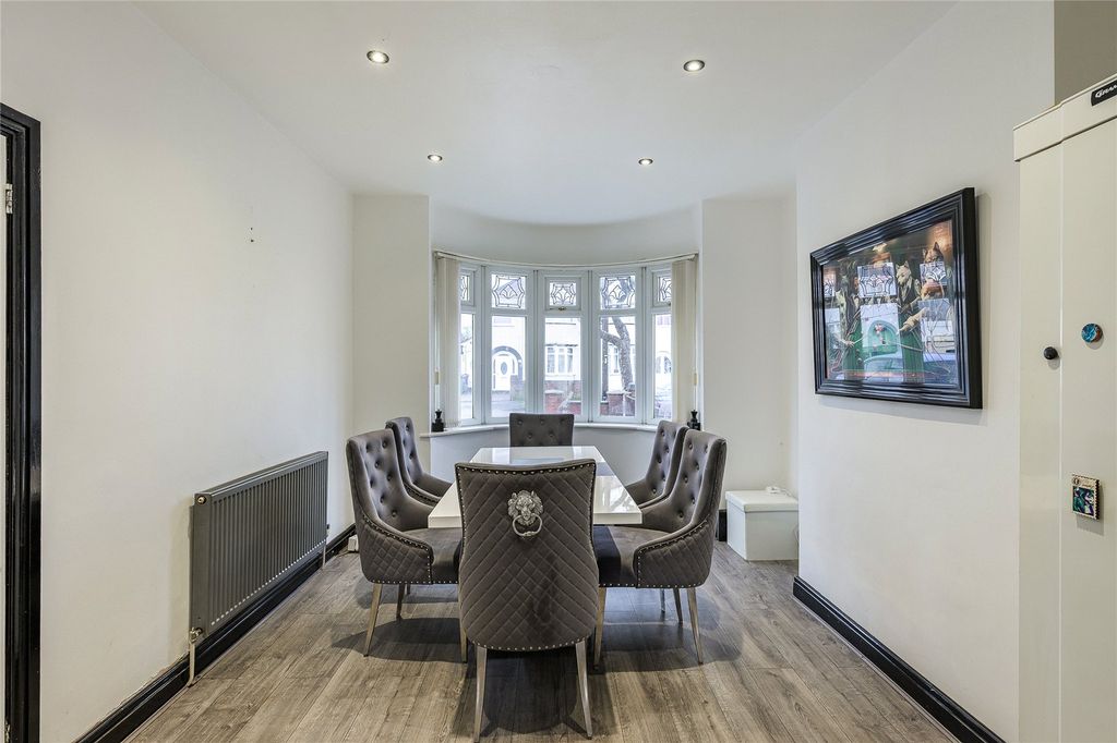 Additional image 6 of 3 bed semi-detached house for saleWinchester Road, Fordhouses, Wolverhampton, West Midlands WV10