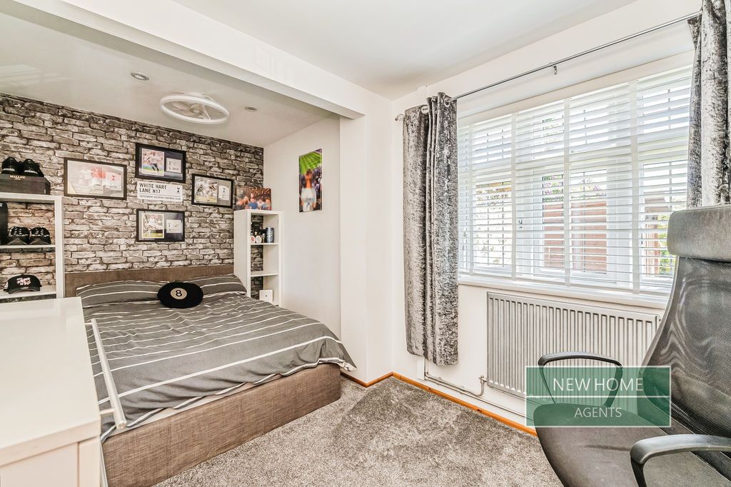 Additional image 14 of 4 bed detached bungalow for saleCanford Avenue, Wickford SS12