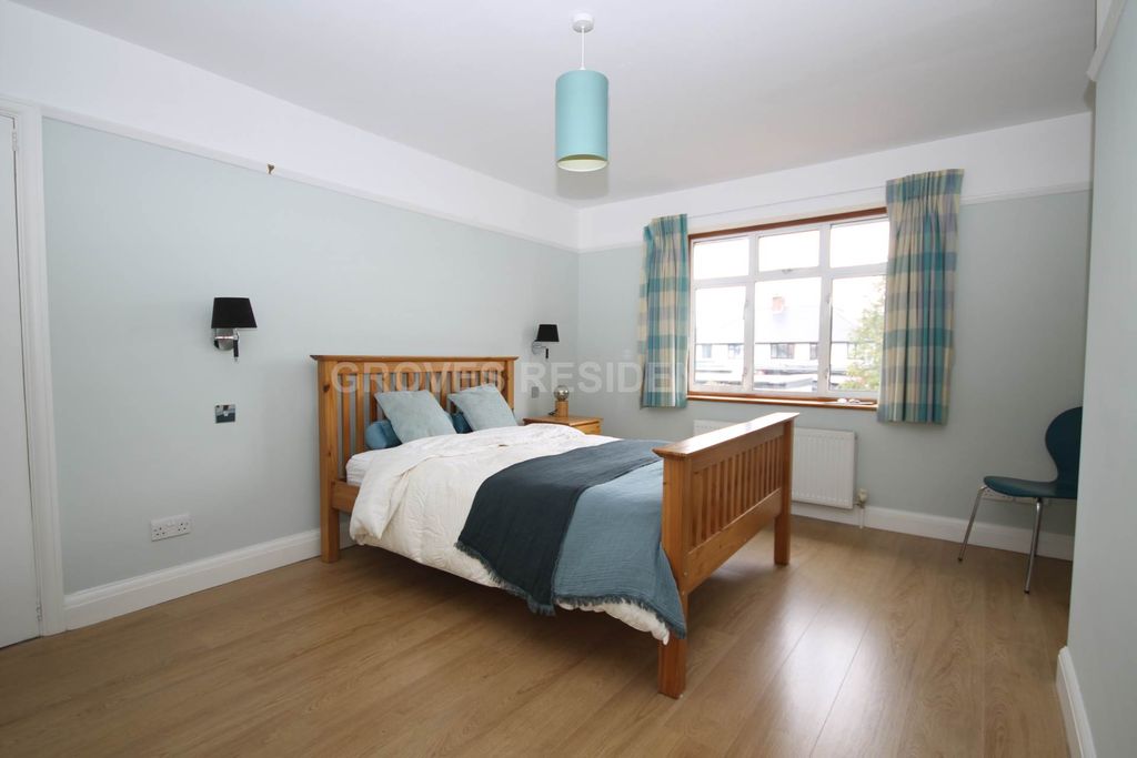 Additional image 12 of 5 bed semi-detached house for saleMayfair Avenue, Worcester Park KT4