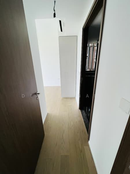 Additional image 7 of 906 Sims Avenue