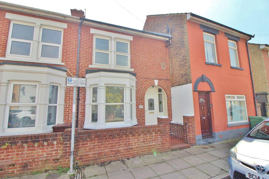 2 bed terraced house for saleMeyrick Road, Stamshaw PO2