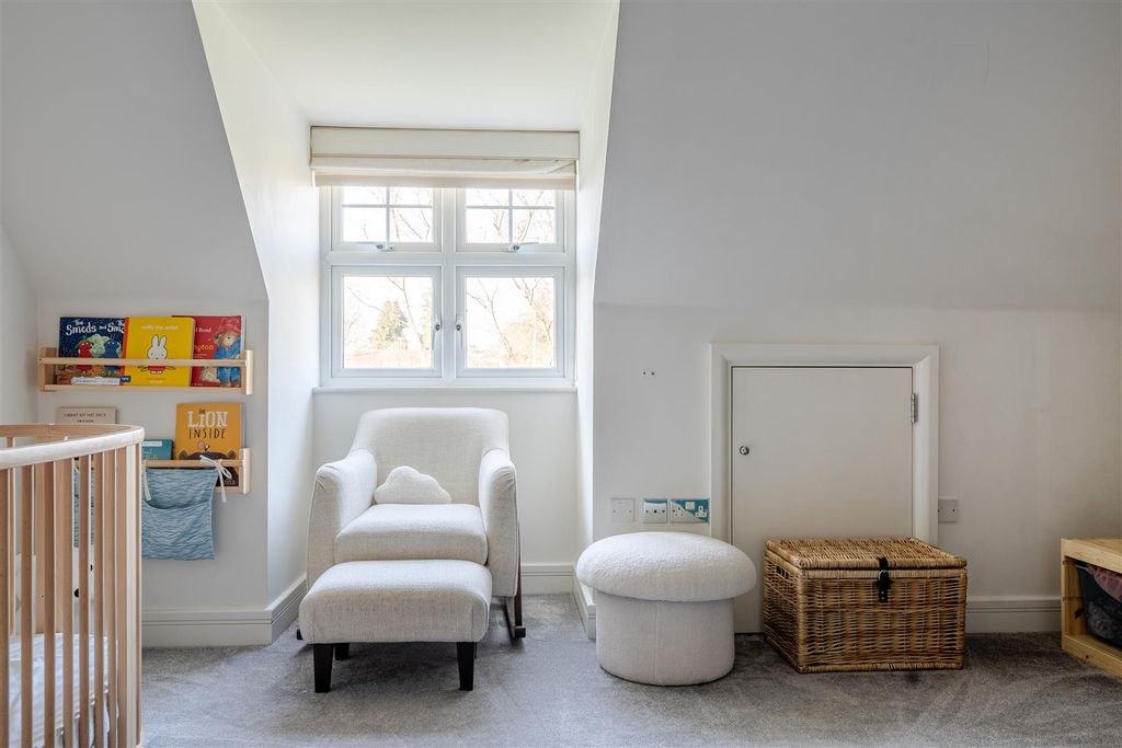 Additional image 19 of 2 bed flat for saleLanden House, Rectory Road Wokingham, Berkshire RG40