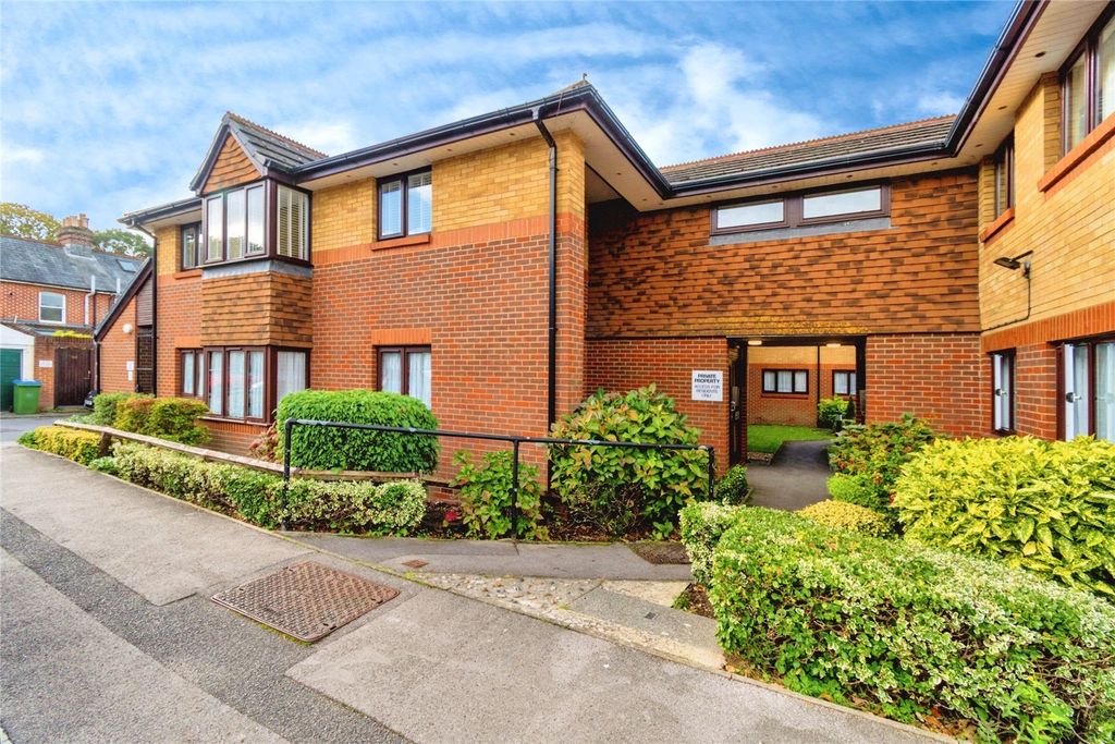 Additional image 11 of 1 bed flat for saleChestnut Lodge, Southampton SO16