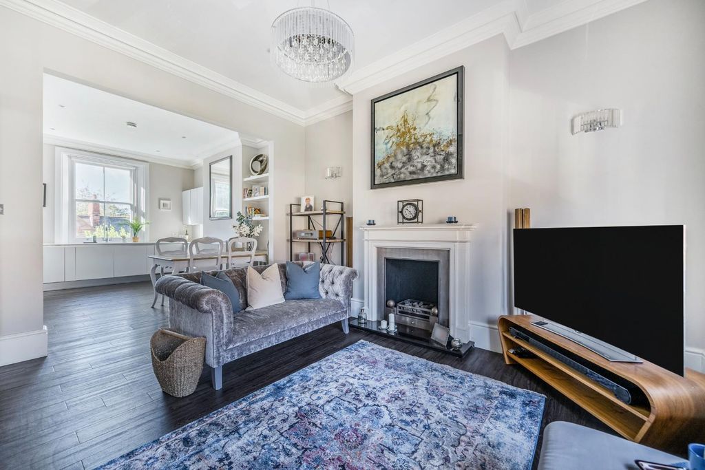 Additional image 12 of 3 bed flat for saleGrove Road, Windsor SL4