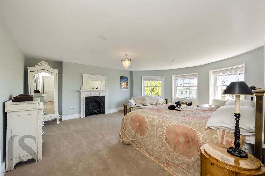 Additional image 18 of 5 bed town house for saleLiverpool Terrace, Worthing BN11