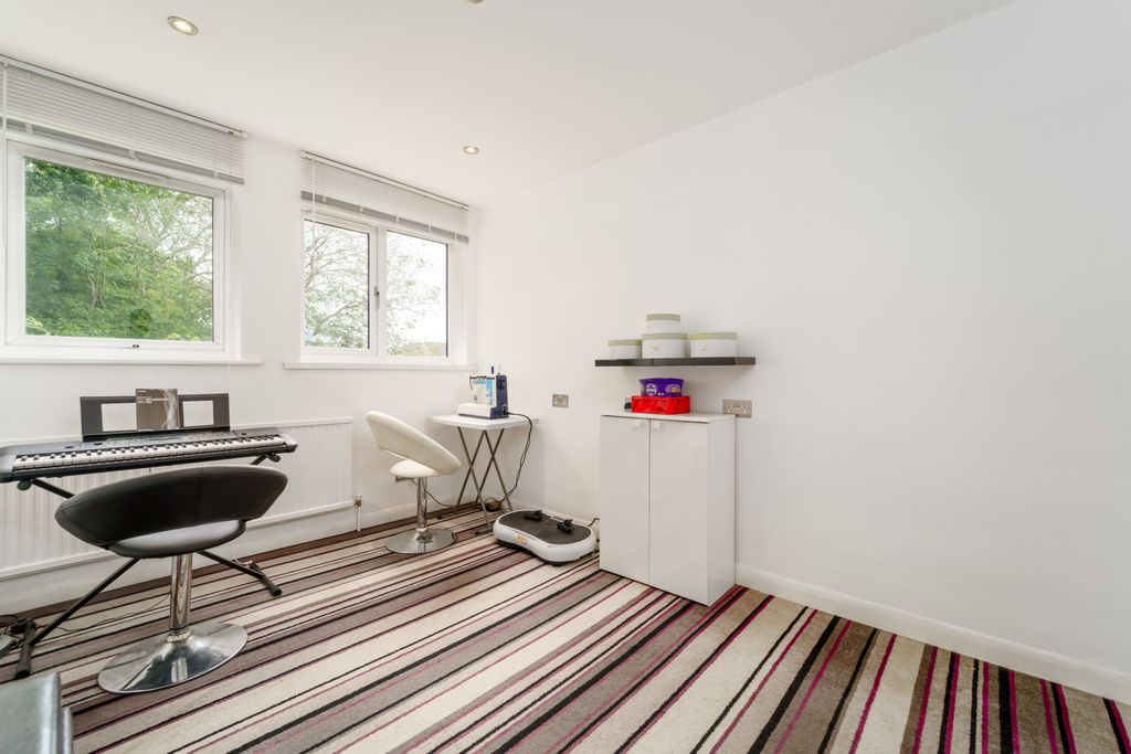 Additional image 14 of 4 bed detached house for saleWellington Road, Ashford TW15