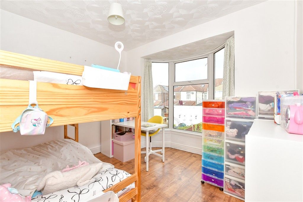 Additional image 6 of 2 bed flat for saleNorth End Avenue, Portsmouth, Hampshire PO2
