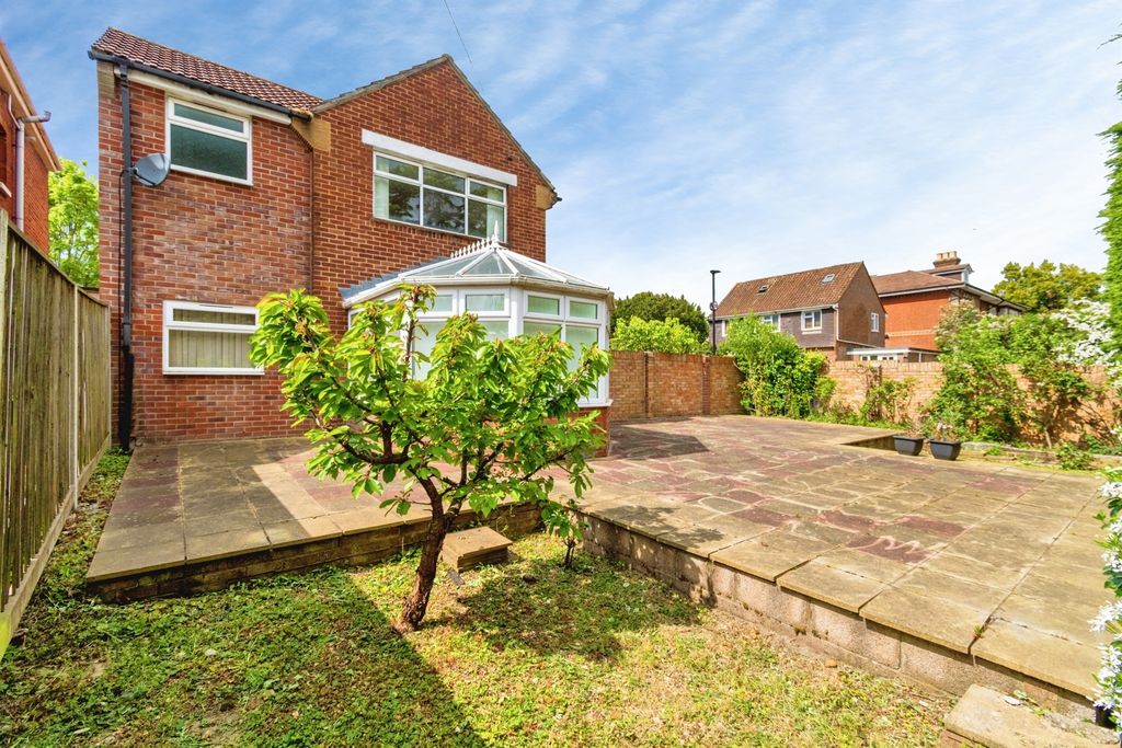 Additional image 28 of 4 bed detached house for saleHill Lane, Southampton SO15