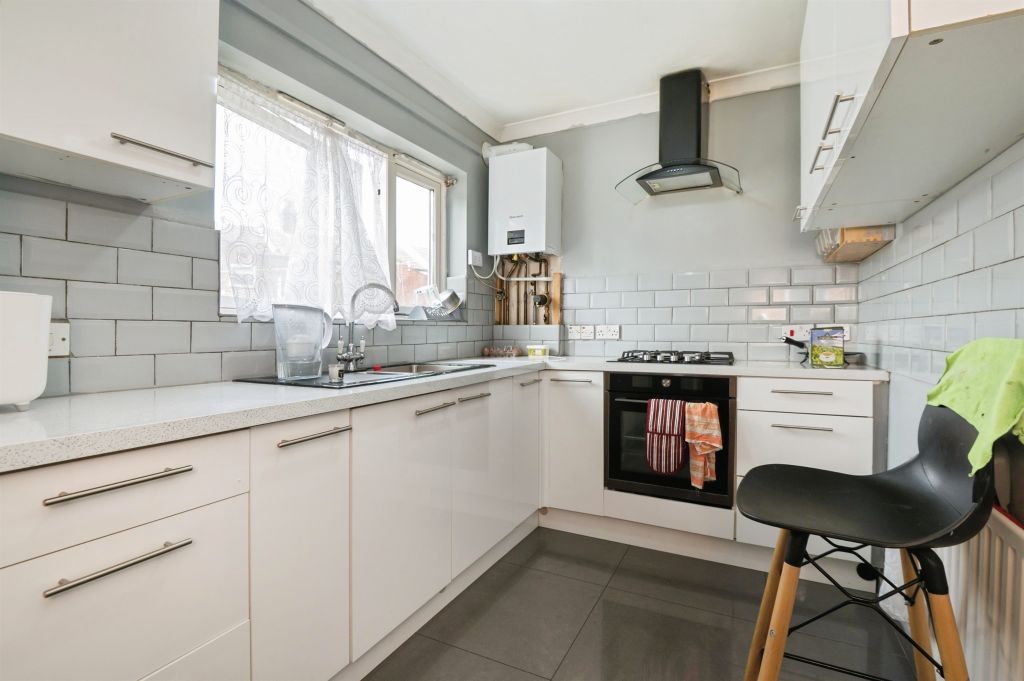 Additional image 4 of 3 bed end terrace house for saleLumpy Lane, Southampton SO14