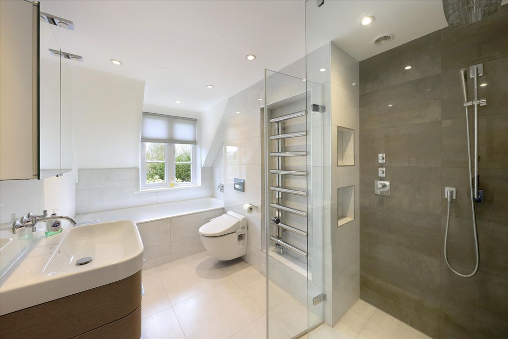 Additional image 14 of 5 bed town house for saleKings Road, Windsor, Berkshire SL4