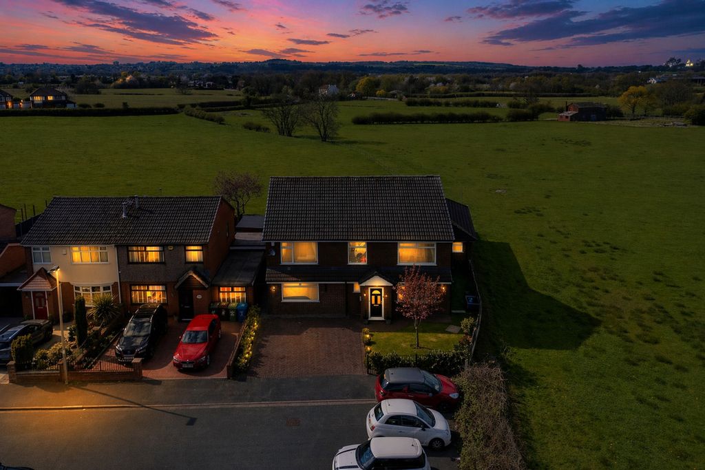 Additional image 2 of 5 bed detached house for saleWimborne Road, Wigan WN5