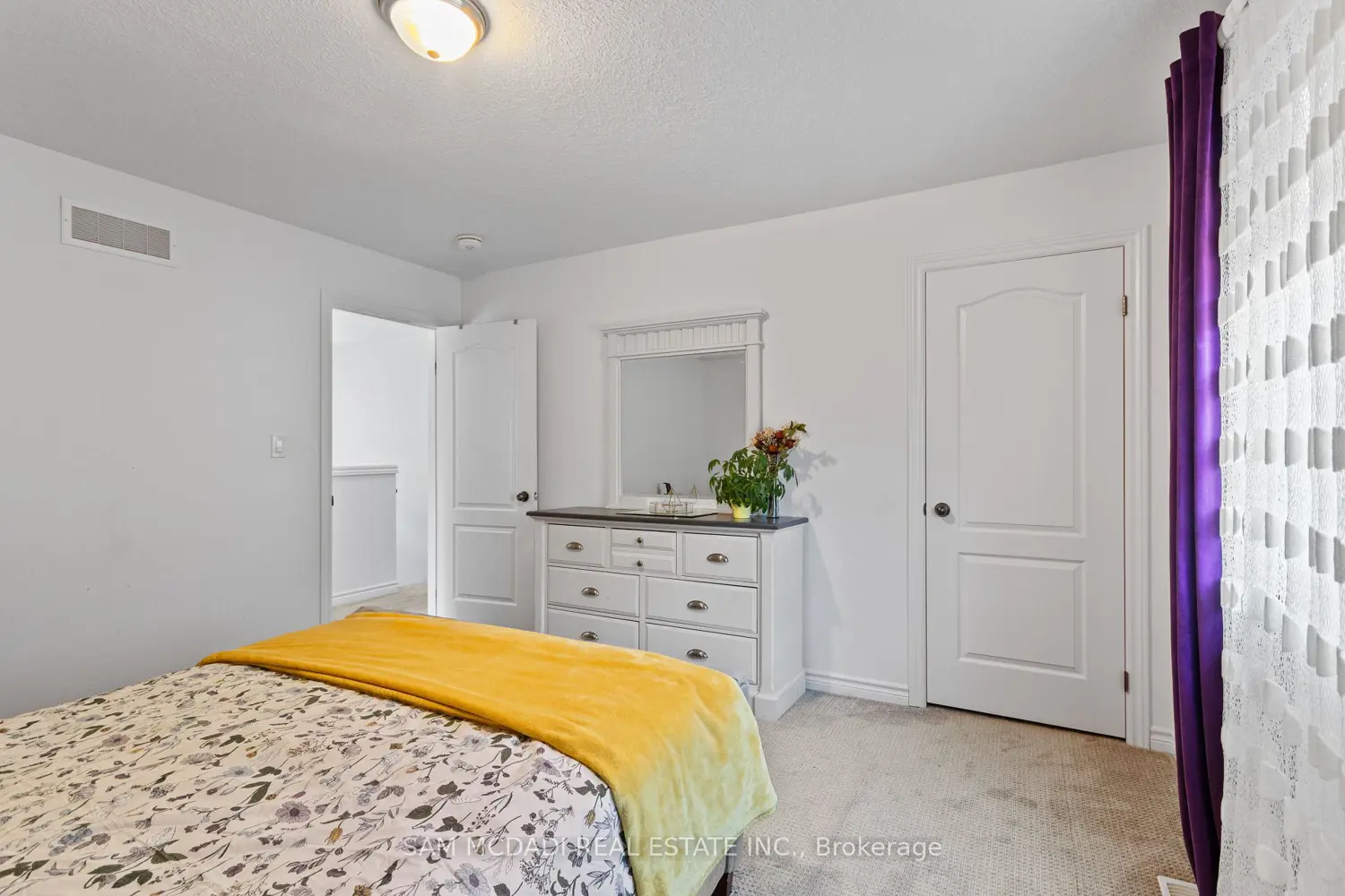 2743 Oriole Drive