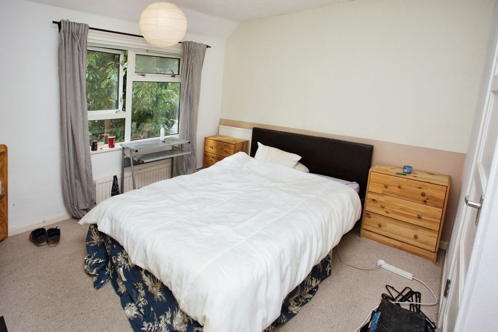 Additional image 8 of 3 bed semi-detached house for saleDefender Walk, Southampton SO19