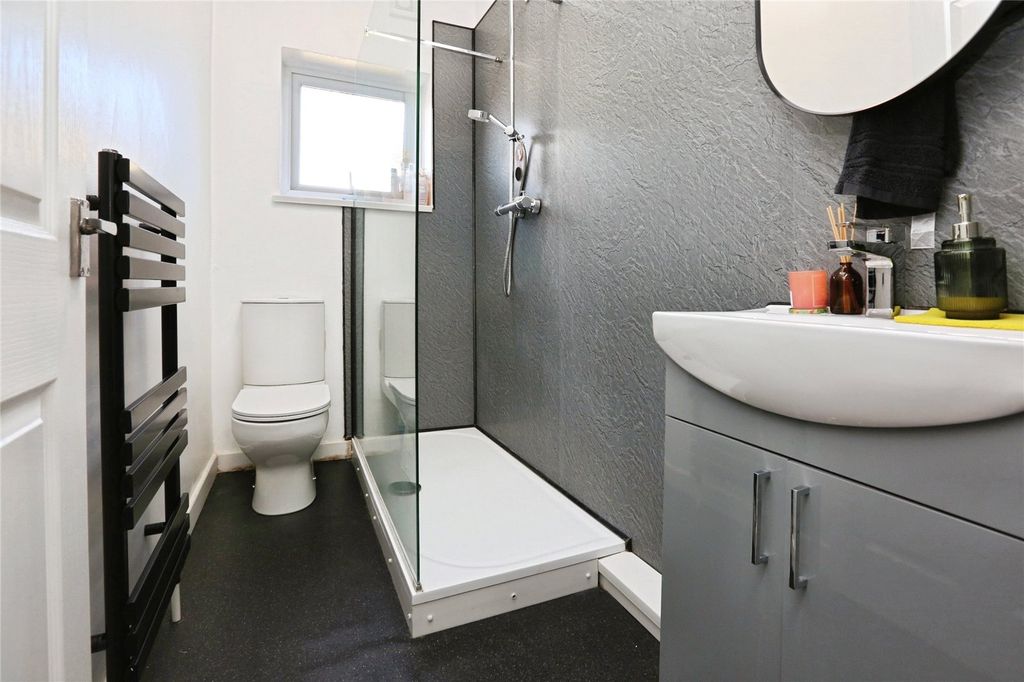 Additional image 8 of 1 bed flat for saleWestridge Road, Southampton, Hampshire SO17