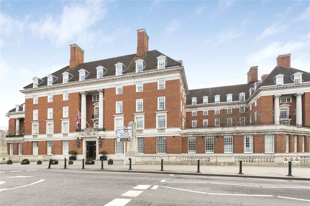 Additional image 11 of 2 bed flat for saleRichmond Hill, Richmond TW10
