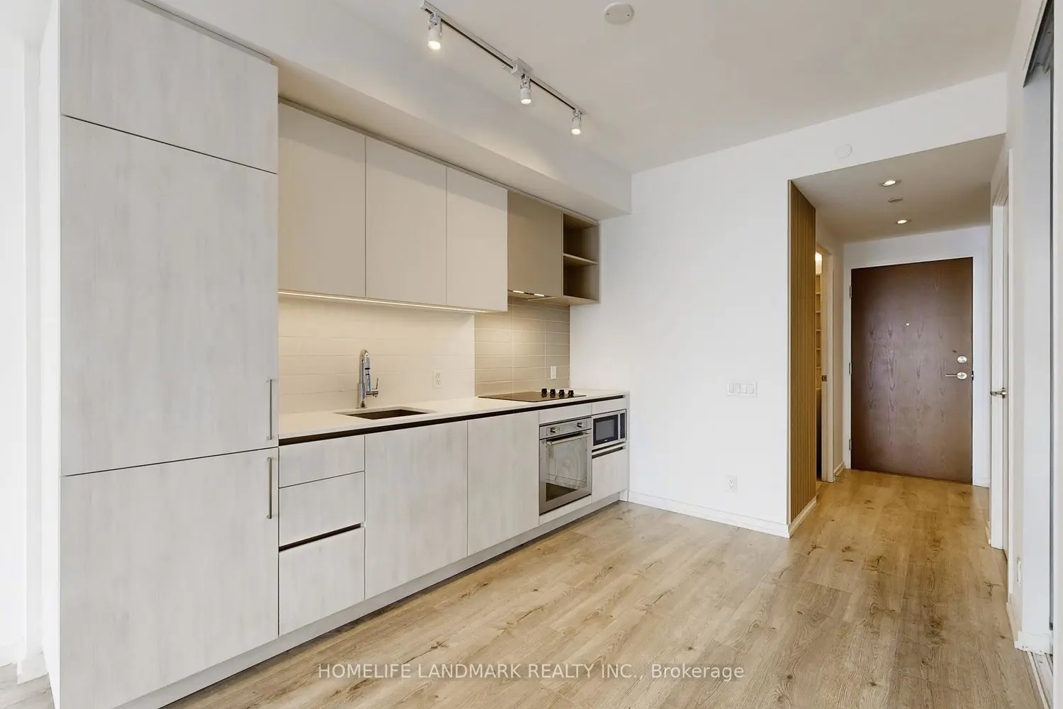 1000 Portgage Parkway 3207 photo 4