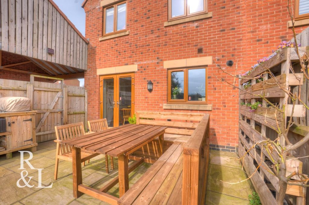 Additional image 25 of 3 bed semi-detached house for salePoplar Close, Overseal DE12
