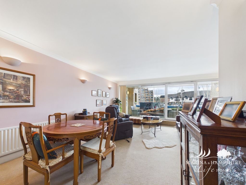 Additional image 17 of 2 bed flat for saleOyster Quay, Port Solent PO6