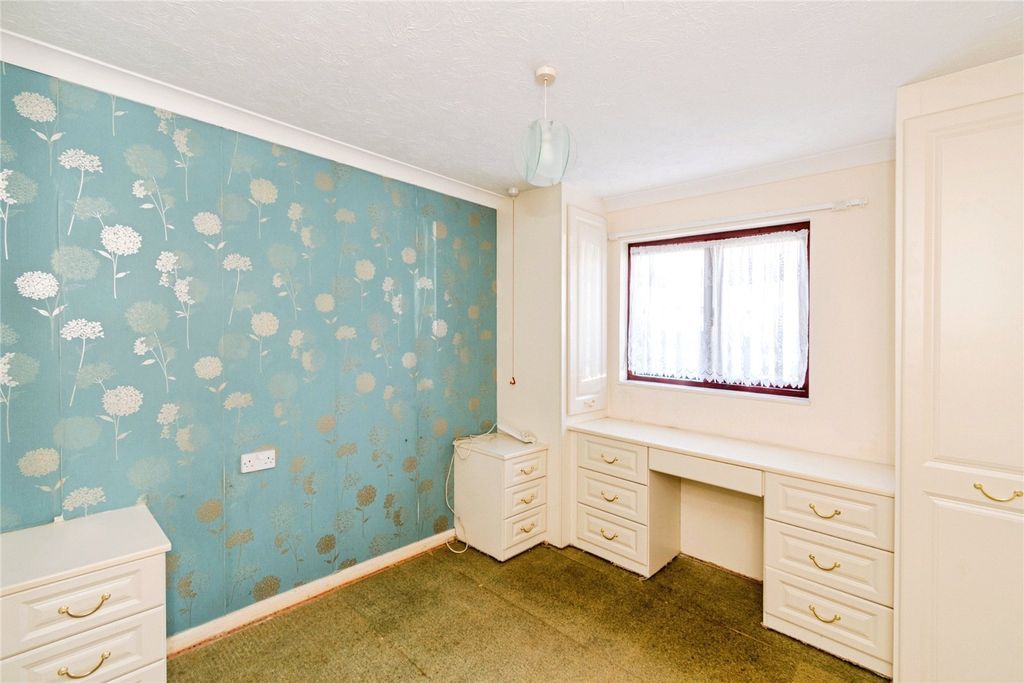Additional image 4 of 1 bed flat for saleChestnut Lodge, Southampton SO16