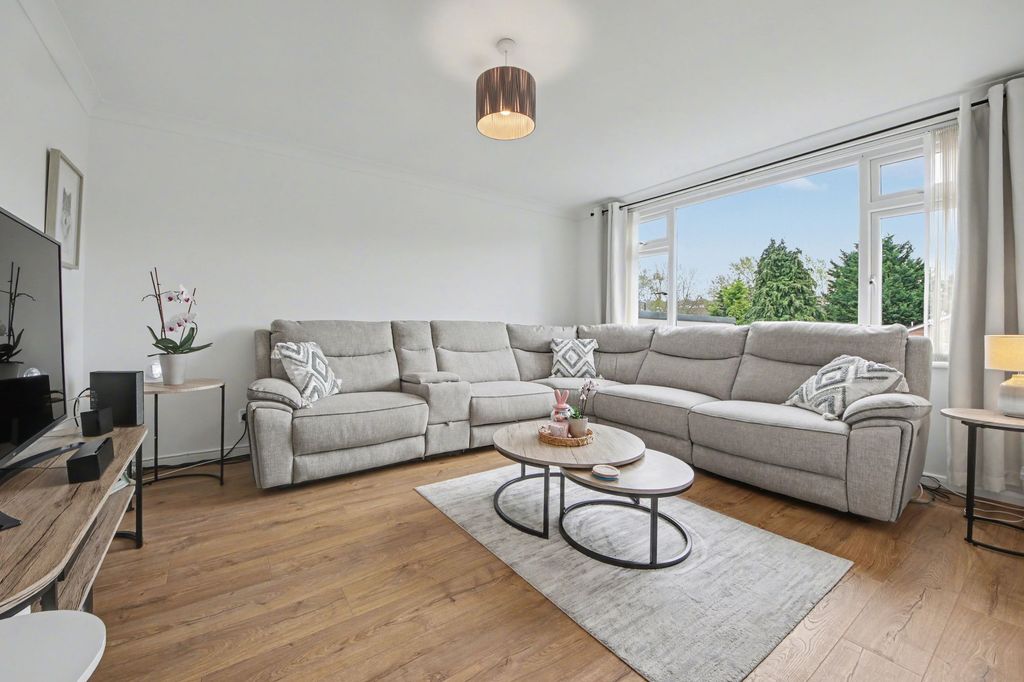 Additional image 2 of 3 bed detached house for saleBanbury Avenue, Sholing SO19
