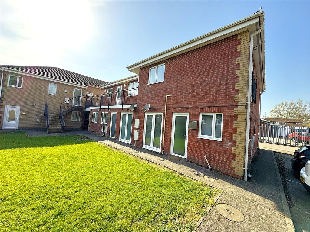 Additional image 15 of 2 bed flat for saleLangdale Grove, Corby NN17