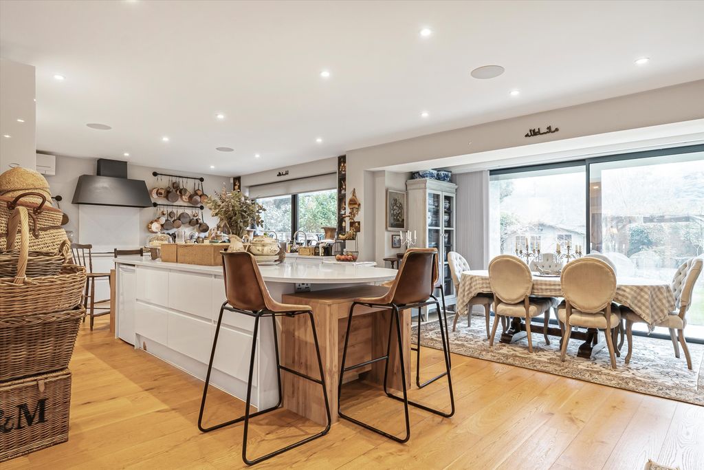 Additional image 6 of 6 bed detached house for saleCedar Heights, Richmond TW10