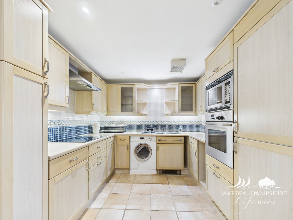 Additional image 4 of 2 bed flat for saleLock Approach, Port Solent PO6