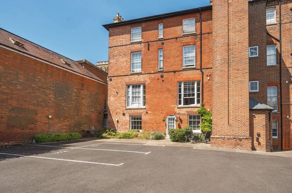 Additional image 12 of 2 bed flat for saleSt. Peter Street, Winchester SO23