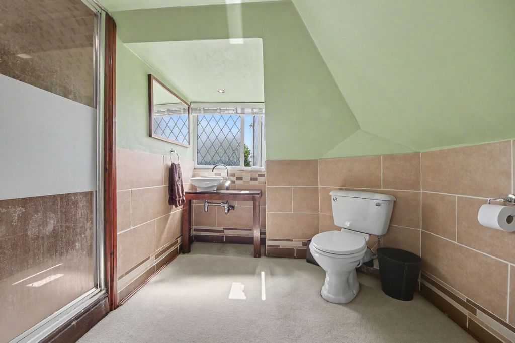 Additional image 19 of 4 bed detached bungalow for saleHeathfield Road, Sholing SO19