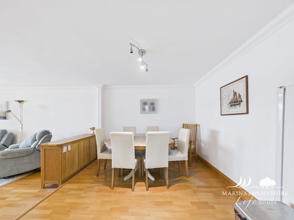 Additional image 18 of 2 bed flat for saleLock Approach, Port Solent PO6
