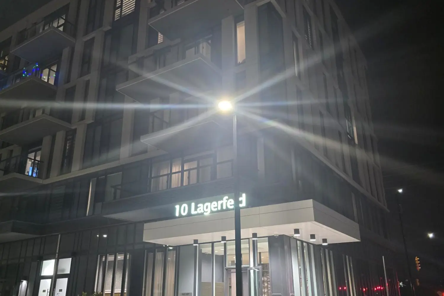 Additional image 13 of 10 Lagerfeld Drive 604