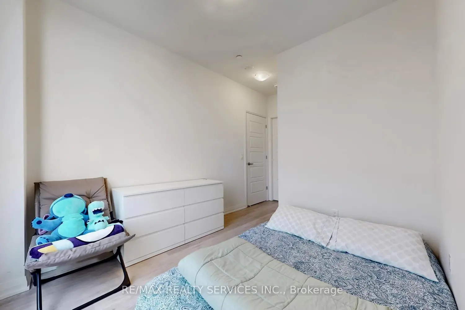 Additional image 7 of 1415 Dundas Street 610