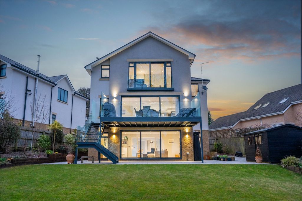 5 bed detached house for salePark Homer Drive, Wimborne, Dorset BH21