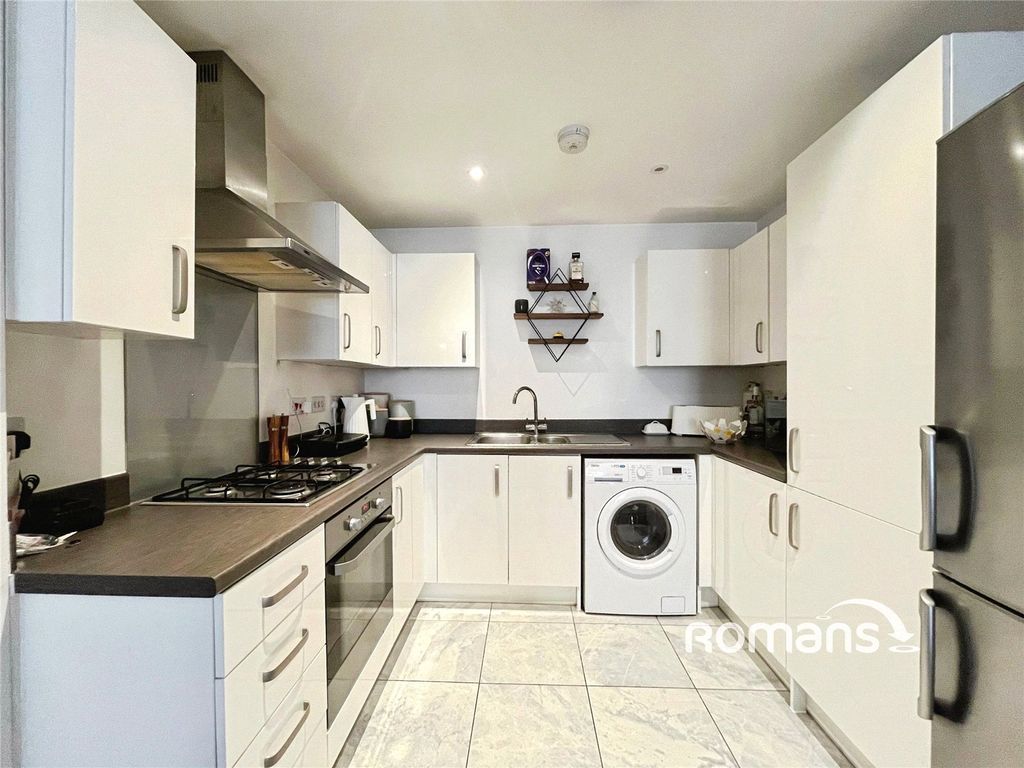 Additional image 4 of 2 bed maisonette for saleUrnfield, Yateley, Hampshire GU46