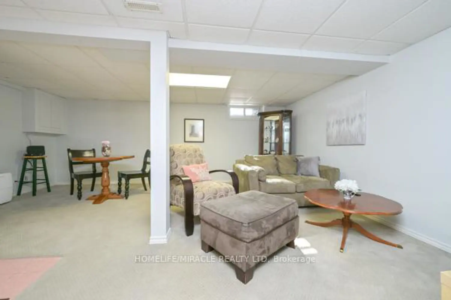 Additional image 15 of 121 Falconer Drive 27