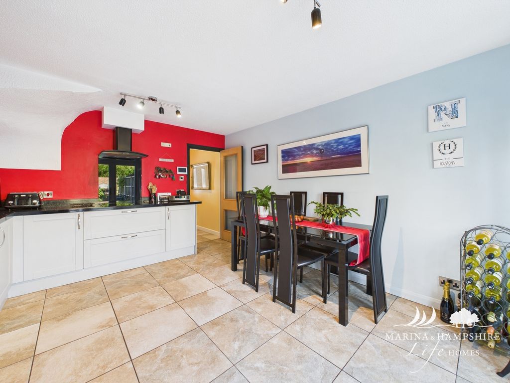 Additional image 8 of 3 bed town house for saleCarne Place, Port Solent PO6