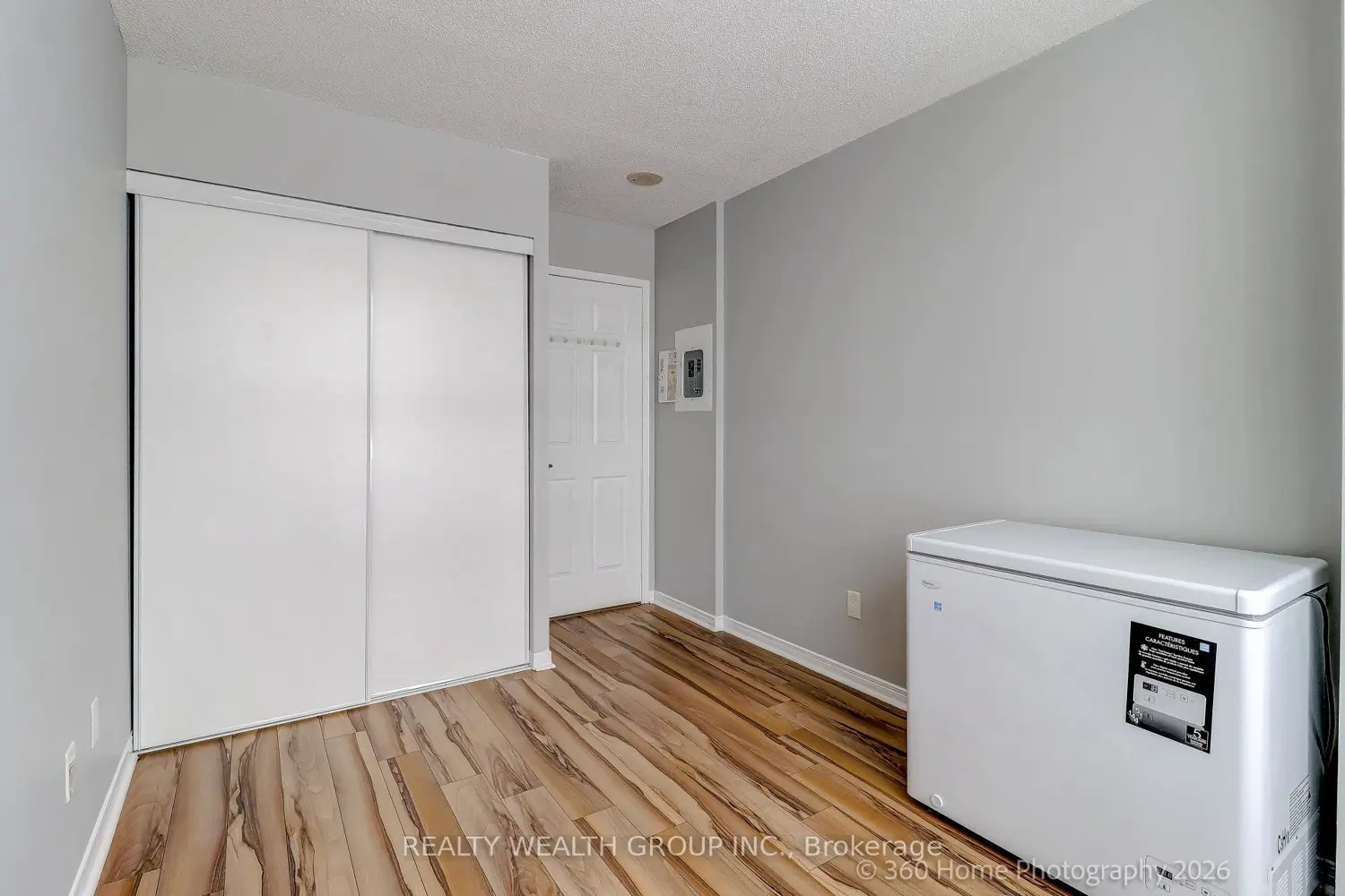 Additional image 15 of 4900 Glen Erin Drive 111