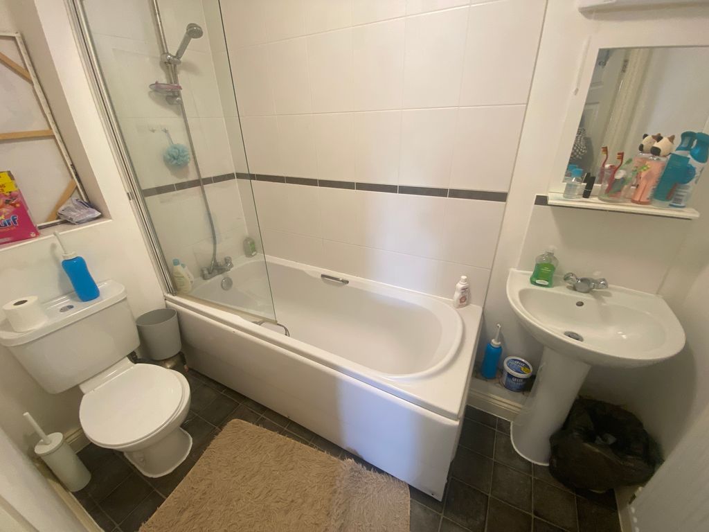 Additional image 4 of 2 bed flat for saleWinchester Road, Shirley, Southampton SO16
