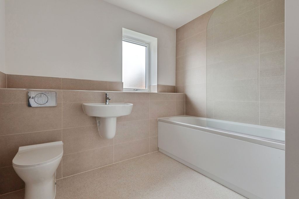 Additional image 19 of 5 bed detached house for saleVictoria Place, Bevan Way, Widnes, Cheshire WA8