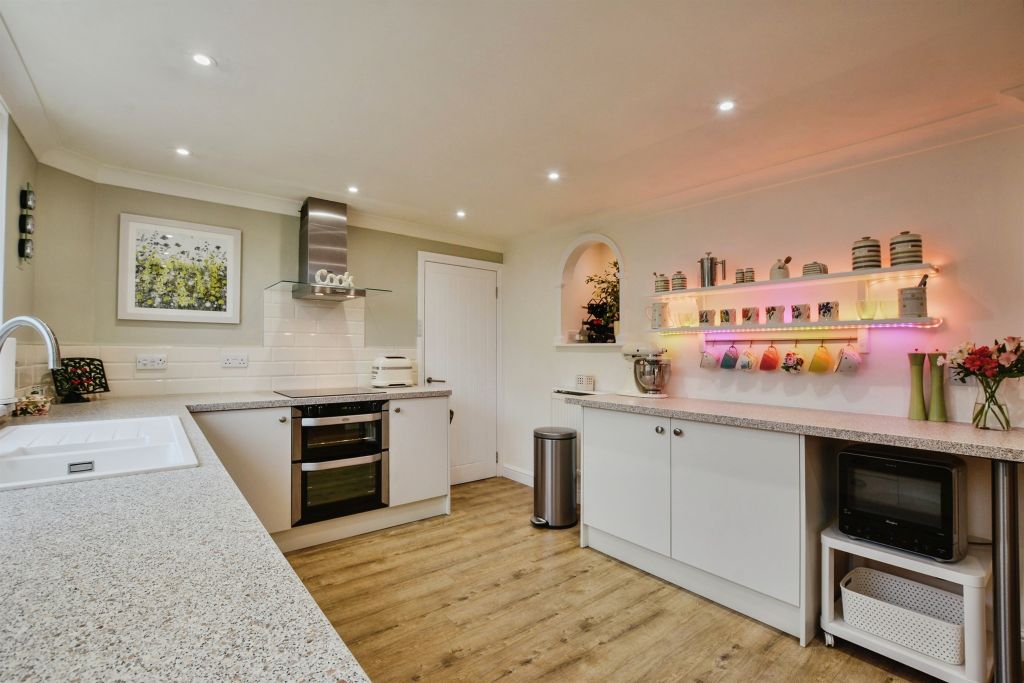 Additional image 2 of 3 bed detached bungalow for saleAlford Road, Bilsby, Alford LN13
