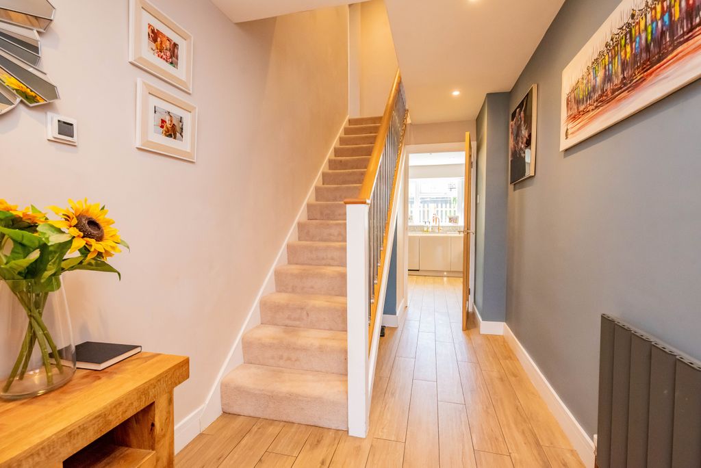 Additional image 11 of 4 bed detached house for saleBramling Avenue, Yateley, Hampshire GU46