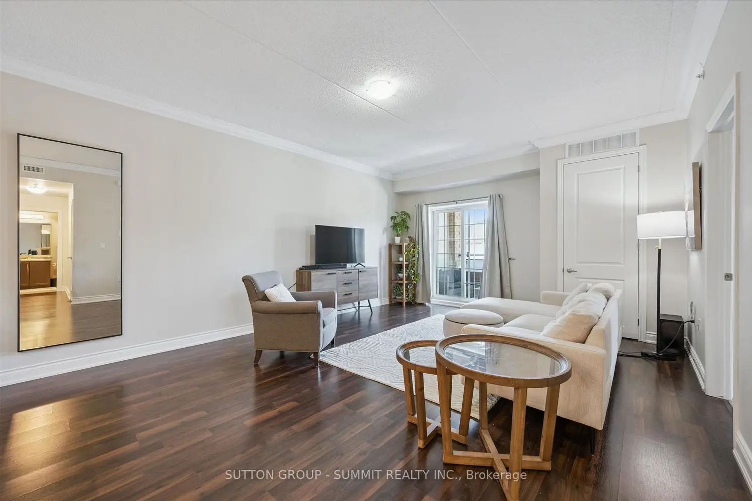 Additional image 4 of 1077 Gordon Street 242