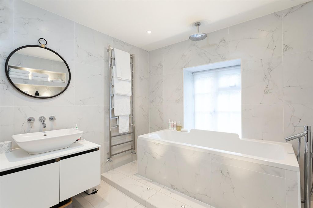 Additional image 30 of 4 bed property for saleLavershot Hall, Windlesham GU20