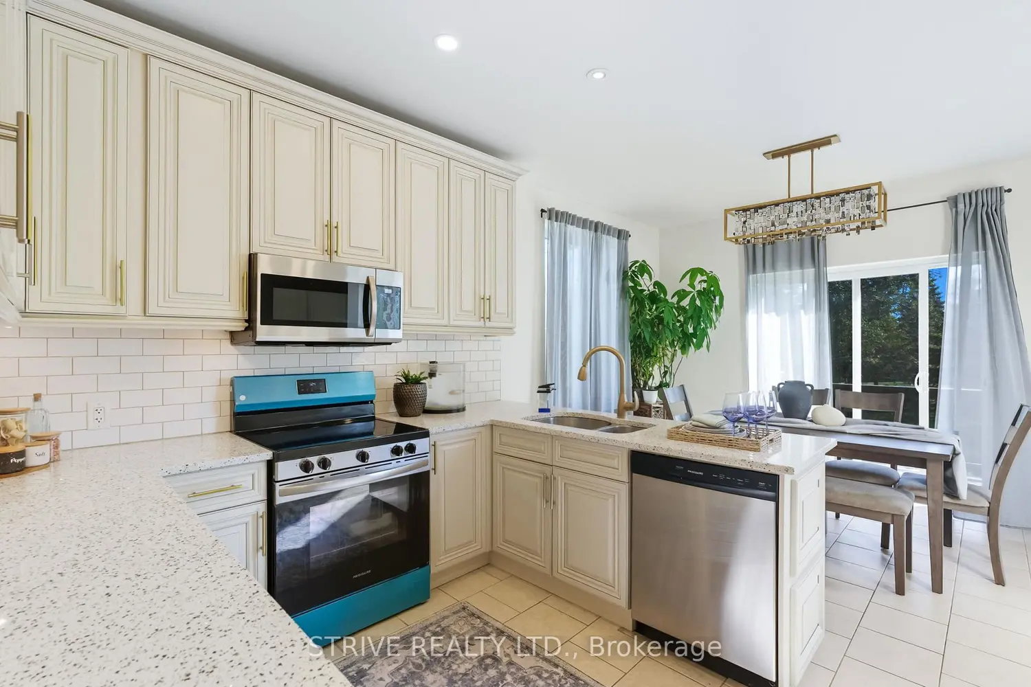 Additional image 7 of 165 Bayshore Drive