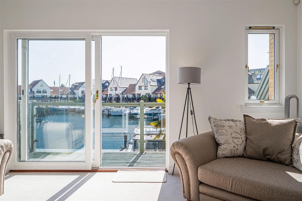 Additional image 10 of 3 bed terraced house for saleBryher Island, Port Solent PO6