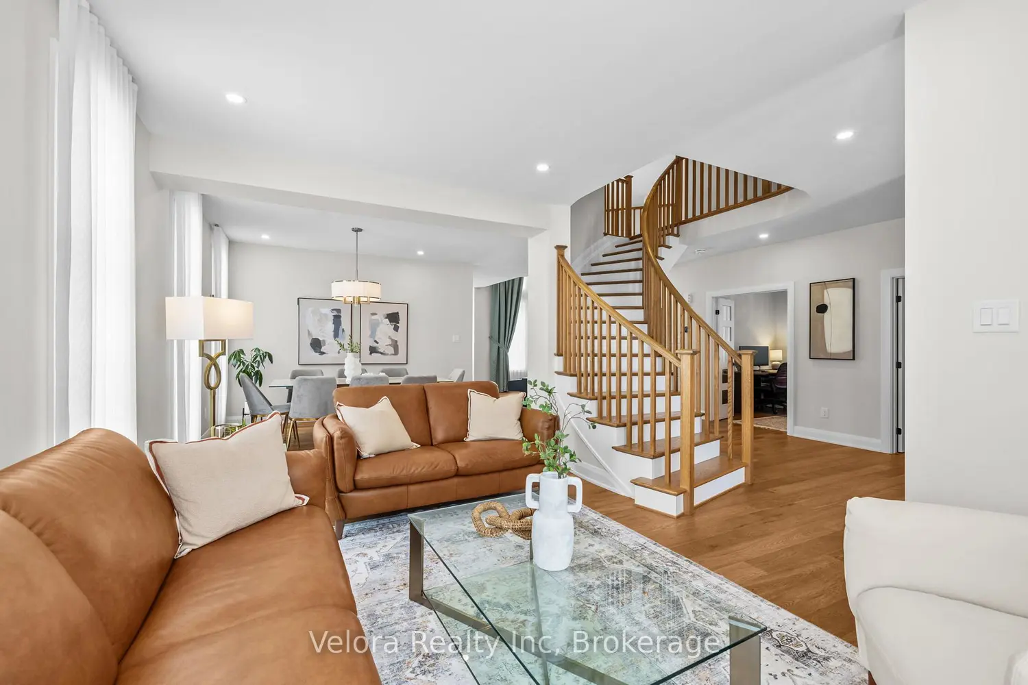 Additional image 3 of 970 Islington Way