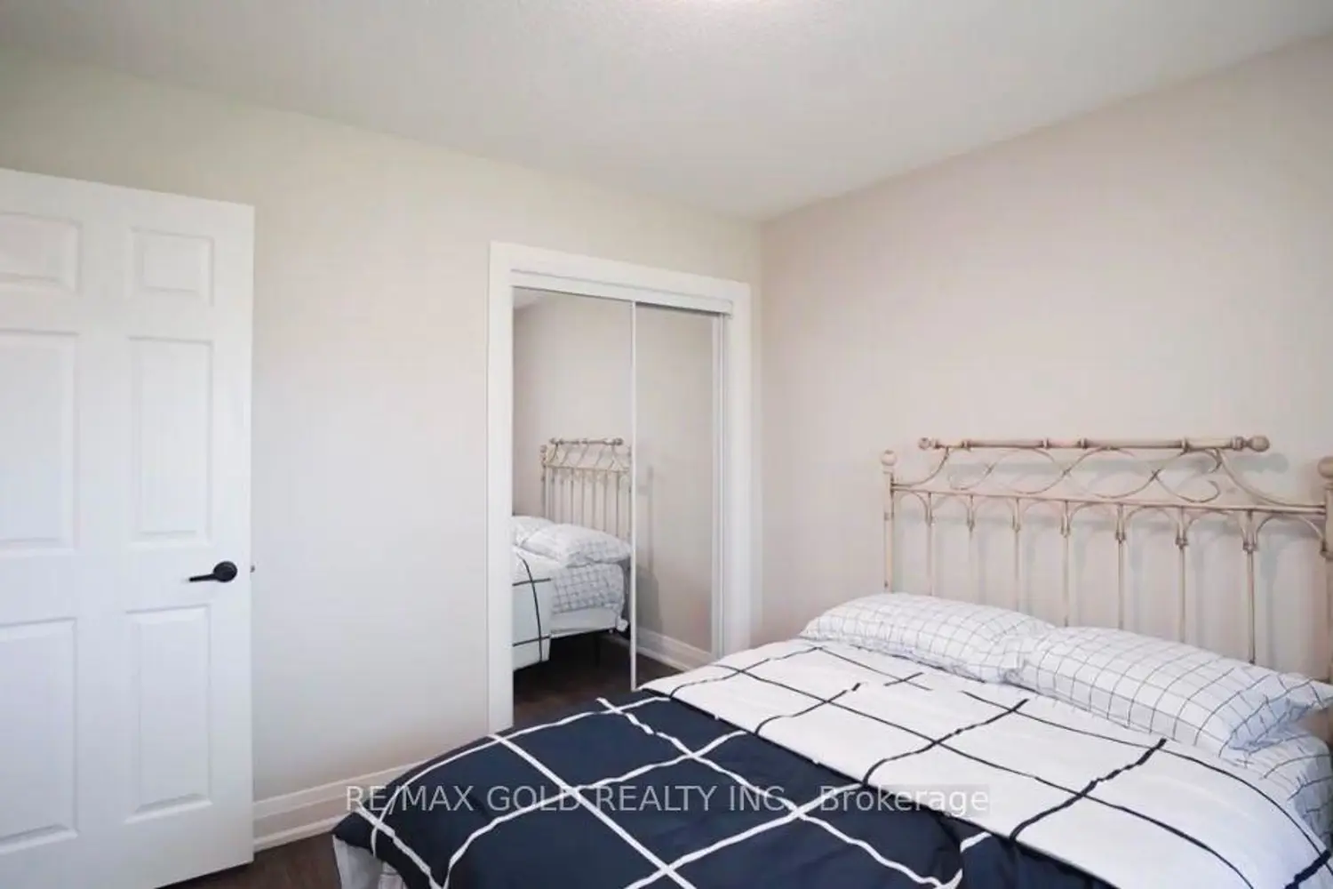 Additional image 9 of 580 Gibb Street
